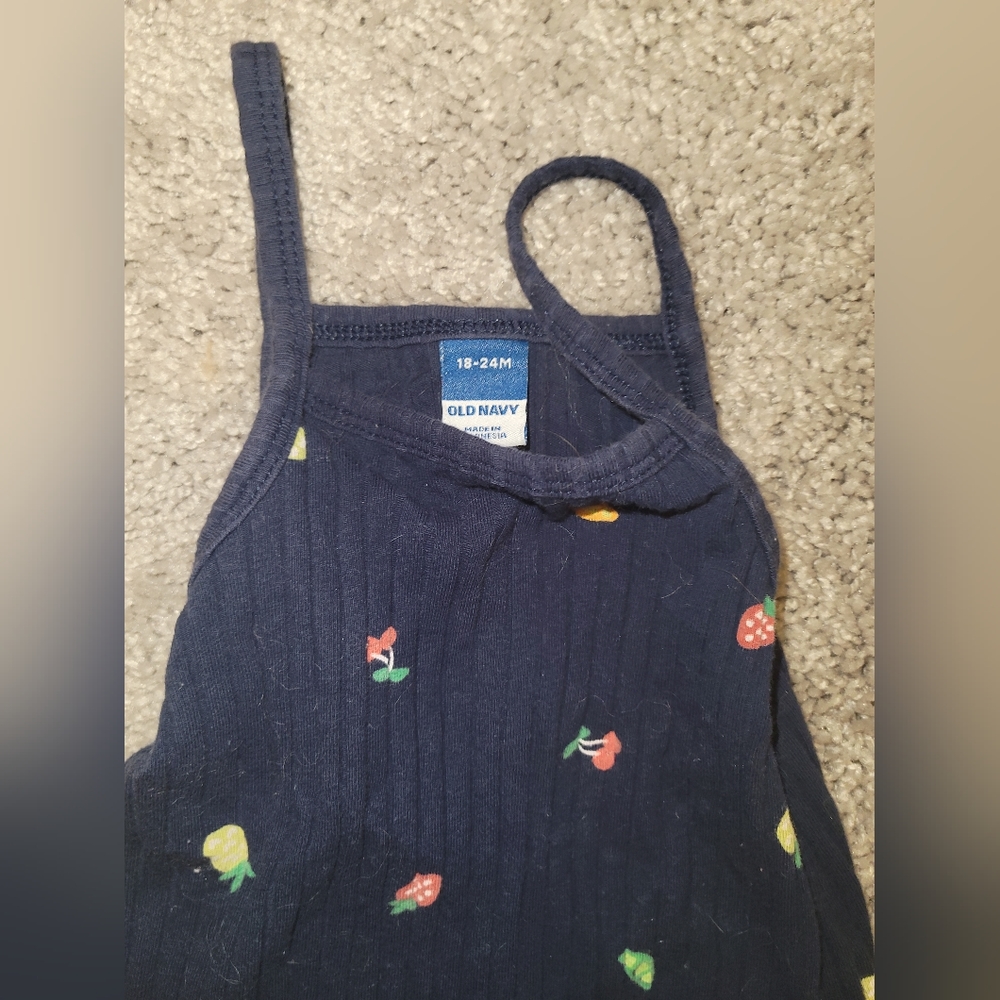 Old Navy Ribbed Tank - Picture 2 of 2